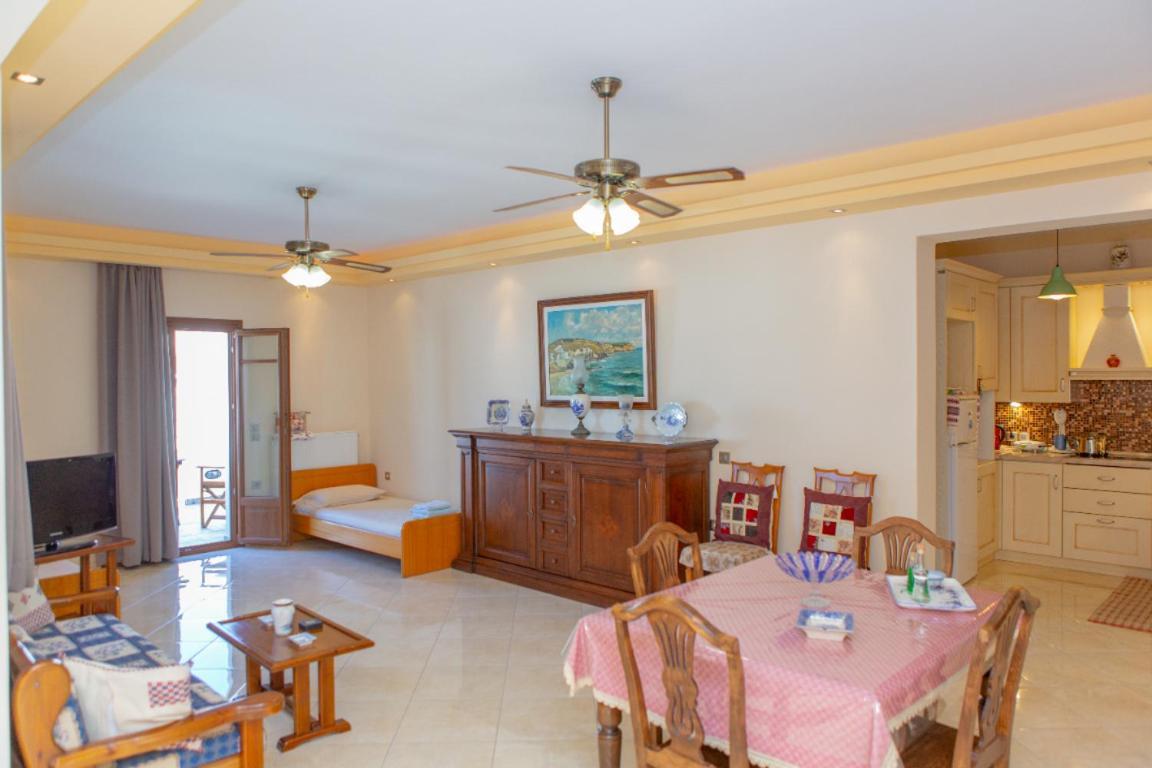 Like Home Naxos Naxos City ภายนอก รูปภาพ